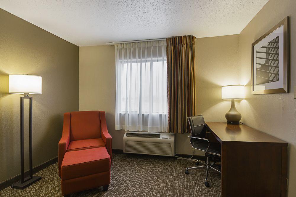 Quality Inn Waverly Eksteriør bilde